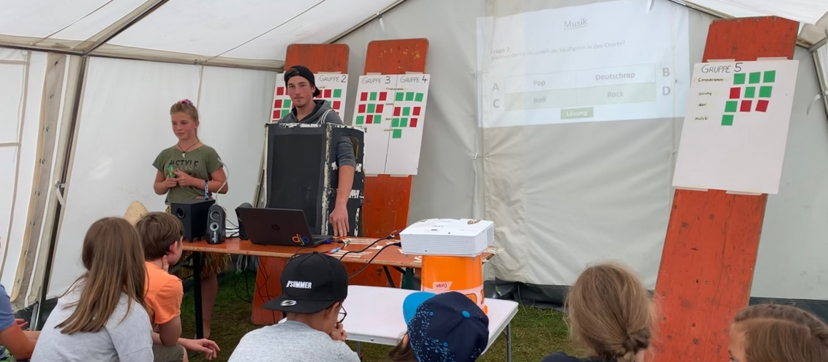 Ubongo-Ball, Quizduell und Lagerfeuer!